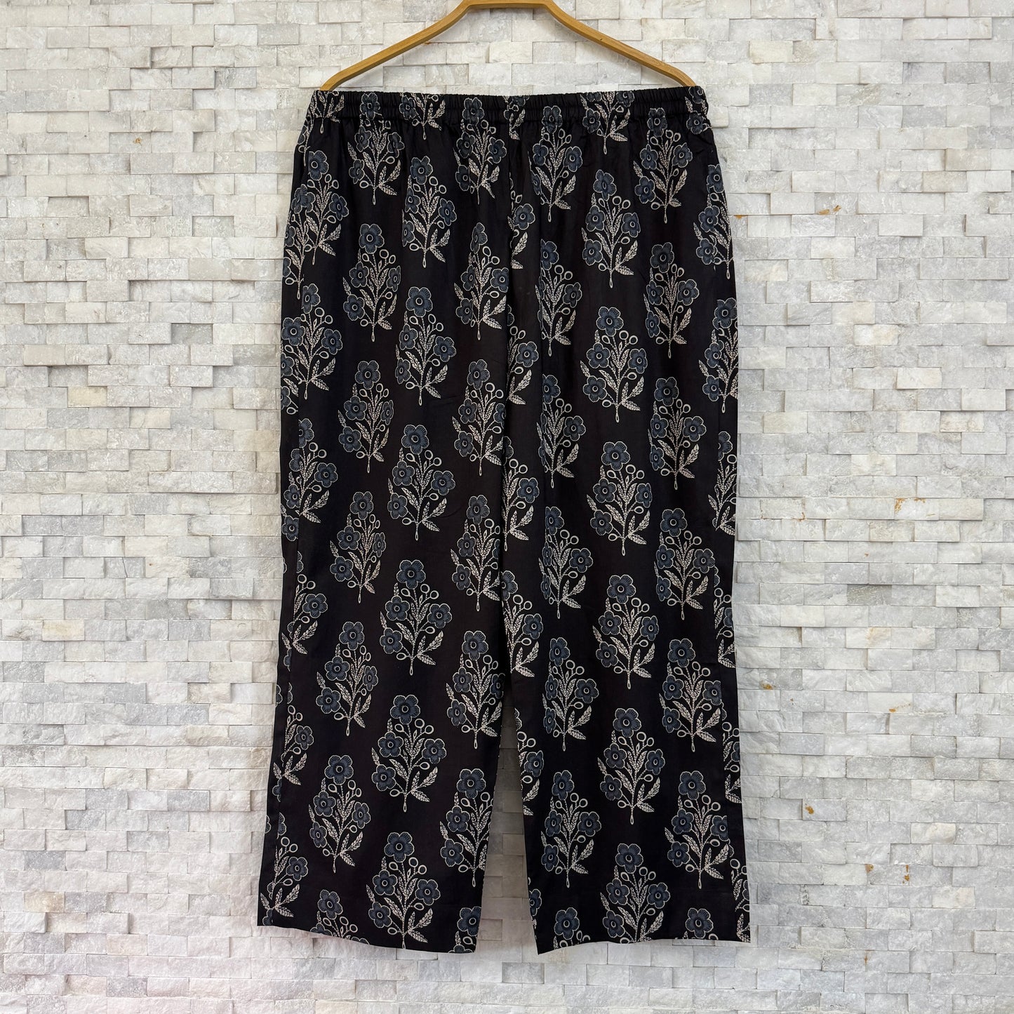 Jaipuri Cotton Co-Ord Set – Black Floral Print